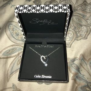 NIB Heart Necklace